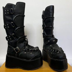 Demonia Wicked 732 Knee-high Platform Boots